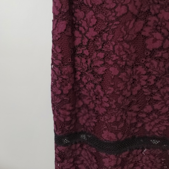 Alexis X Revolve Evie Lace Ruffle Midi Dress Burgundy Cold Shoulder Size XS - Picture 10 of 16